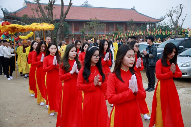 The inauguration ceremony of Buddha Shakyamuni statue 42m at Phuc Lac pagoda, Nghe An