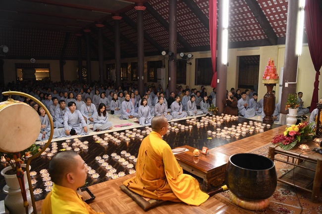 Flower-Candle Light Night of celebrating the Buddha Shakyamuni enlightenment