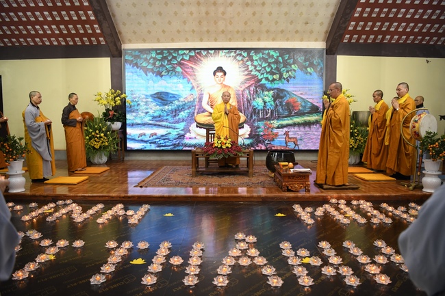 Flower-Candle Light Night of celebrating the Buddha Shakyamuni enlightenment
