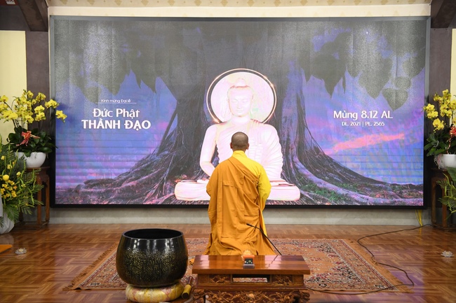 Flower-Candle Light Night of celebrating the Buddha Shakyamuni enlightenment