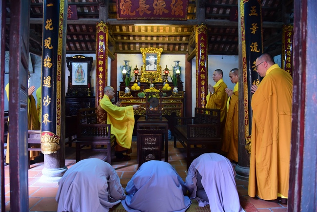 Three-Jewel  Refuge Ceremony at Tay Khanh Pagoda in Thai Binh