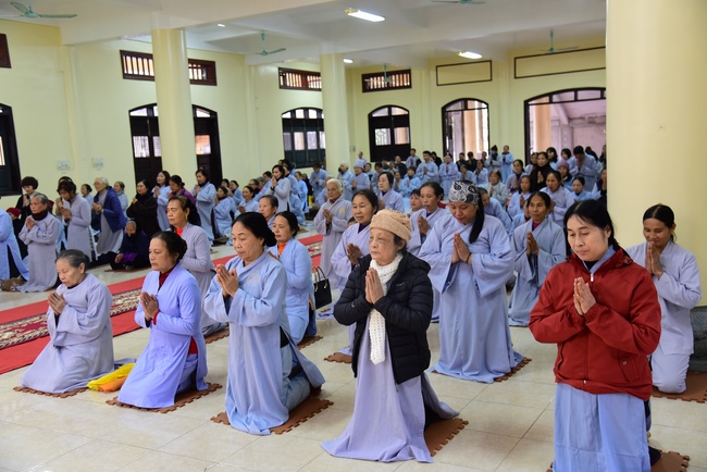 Three-Jewel  Refuge Ceremony at Tay Khanh Pagoda in Thai Binh