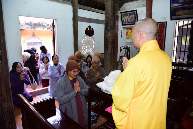 Three-Jewel  Refuge Ceremony at Tay Khanh Pagoda in Thai Binh