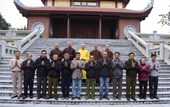 Three-Jewel  Refuge Ceremony at Tay Khanh Pagoda in Thai Binh