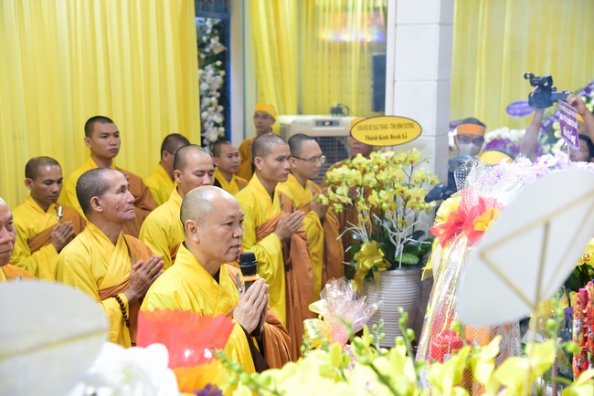 Lễ viếng Ni trưởng Thích Nữ Huệ Giác