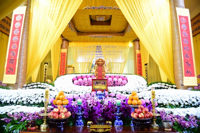 Lễ viếng Ni trưởng Thích Nữ Huệ Giác