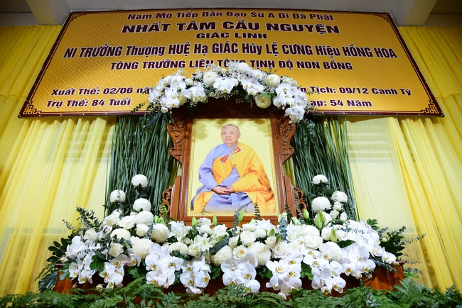 Lễ viếng Ni trưởng Thích Nữ Huệ Giác