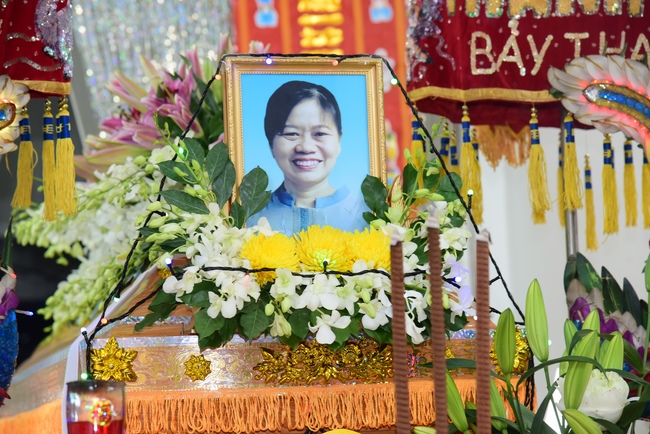 Visiting Buddhist Giac Thuan Funeral