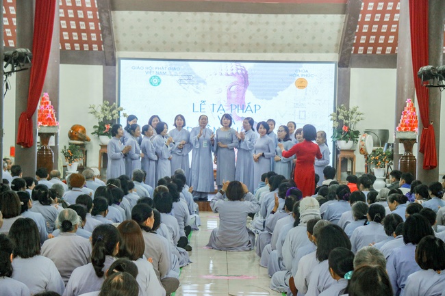 The rite of Dharma thanking, year-end summation and gratitude to Buddhists of Hoa Phuc pagoda