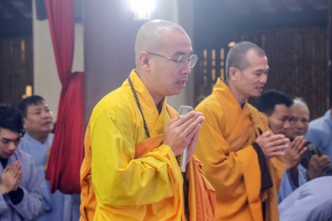 The rite of Dharma thanking, year-end summation and gratitude to Buddhists of Hoa Phuc pagoda