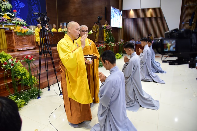 The Ordination Ceremony on Dec. 12th, Year of the Mouse
