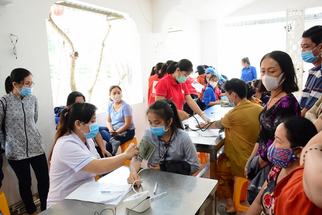 Humanitarian Blood Donation