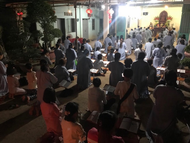 Repentant Ceremony at Suoi Phap Pagoda, Tay Ninh