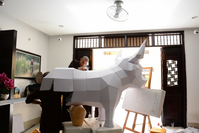 Series photos of activities preparing for the New Year 2021