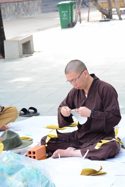 Series photos of activities preparing for the New Year 2021