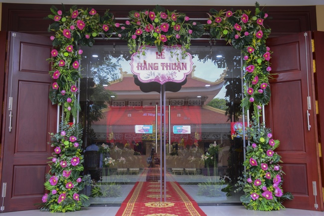 The Wedding Ceremony at the pagoda
