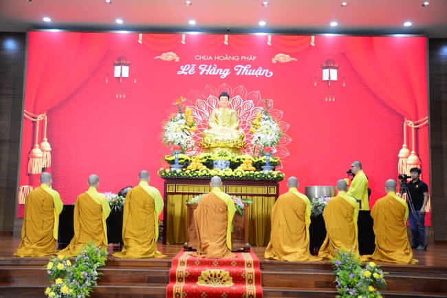 The Wedding Ceremony at the pagoda