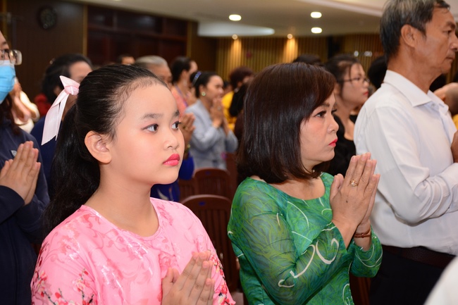 The Wedding Ceremony at the pagoda
