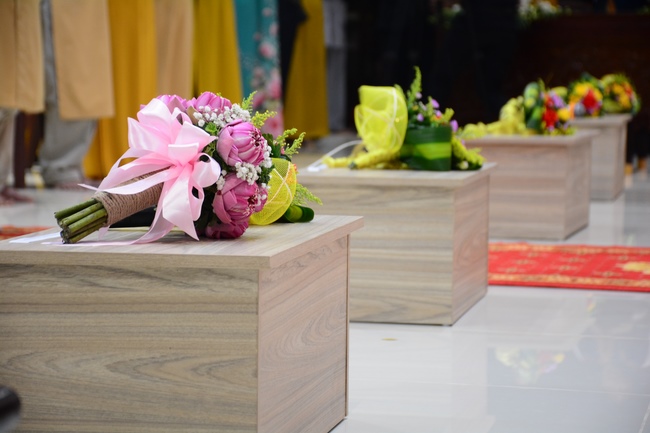 The Wedding Ceremony at the pagoda