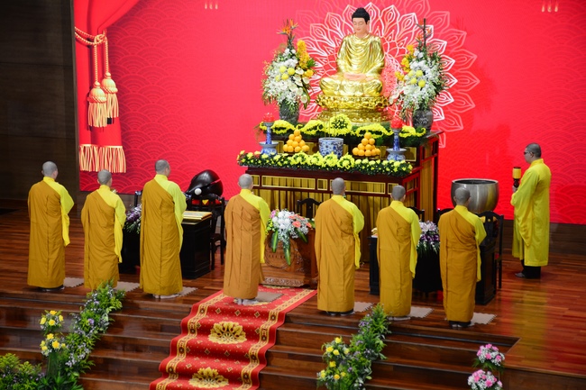 The Wedding Ceremony at the pagoda