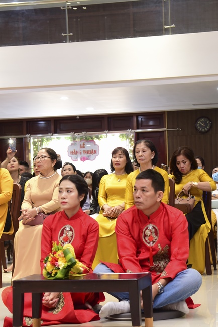 The Wedding Ceremony at the pagoda