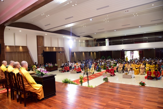 The Wedding Ceremony at the pagoda