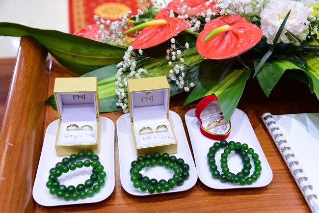 The Wedding Ceremony at the pagoda