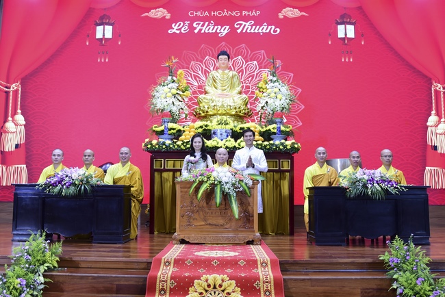 The Wedding Ceremony at the pagoda