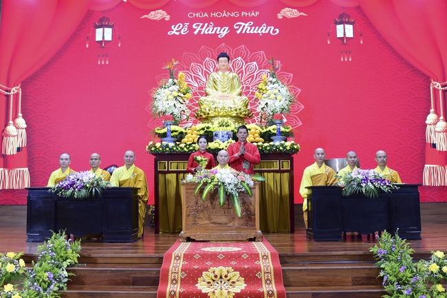 The Wedding Ceremony at the pagoda