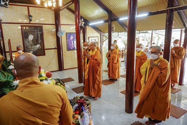 The Patriarch s' Death Anniversary at Huong Phap Branch, Cu Chi district.