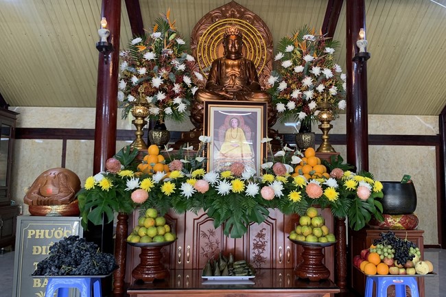 The Patriarch s' Death Anniversary at Huong Phap Branch, Cu Chi district.