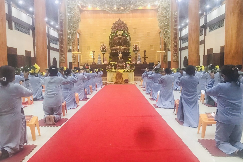 The Patriarch s' Death Anniversary at Giai Lam Pagoda, Ha Tinh Province.