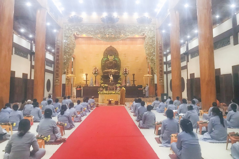 The Patriarch s' Death Anniversary at Giai Lam Pagoda, Ha Tinh Province.