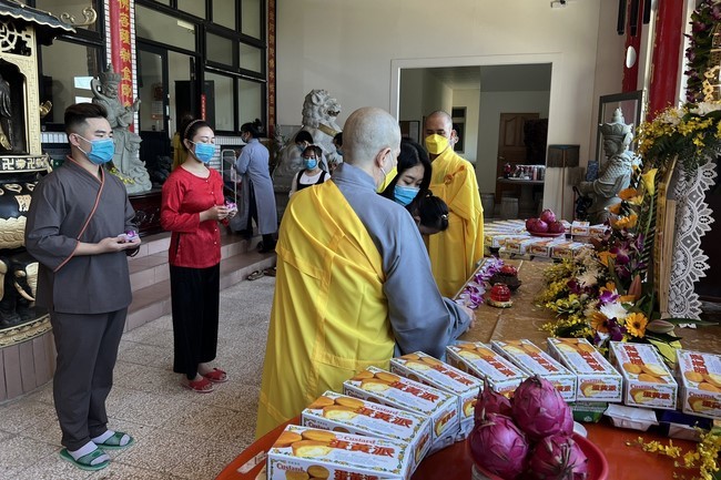 Dharma Assembly Ksihitigarbha - Patriarch 's death anniversary - Requiem ceremony at Linh Yin Temple, Taiwan