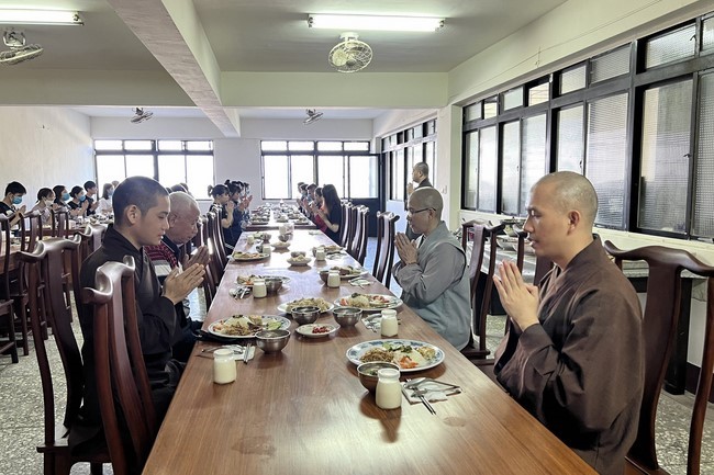 Dharma Assembly Ksihitigarbha - Patriarch 's death anniversary - Requiem ceremony at Linh Yin Temple, Taiwan