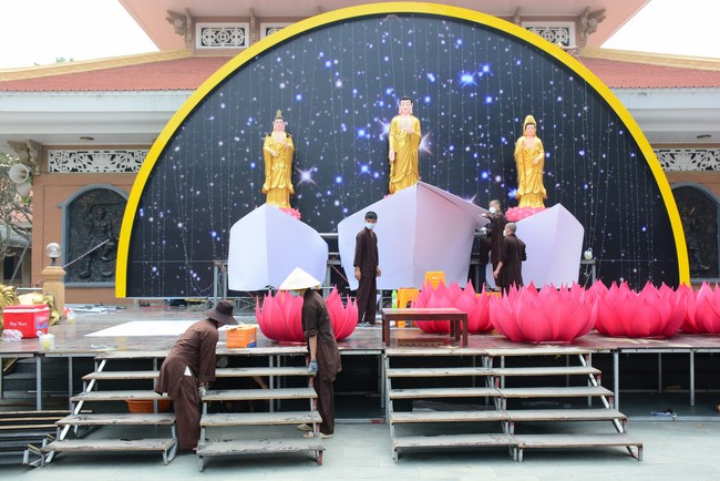 Affairs preparing for Amitabha Buddha’s Birthday in 2021