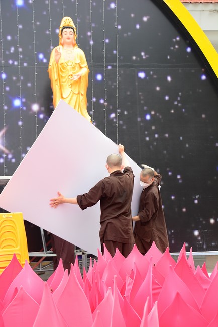 Affairs preparing for Amitabha Buddha’s Birthday in 2021