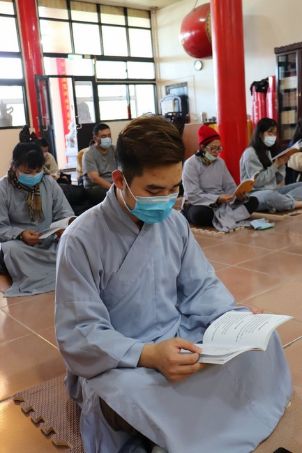 Chùa Linh Ẩn: Hoa đăng mừng Khánh đản đức Từ phụ A Di Đà