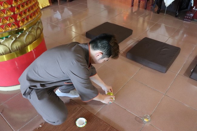 Chùa Linh Ẩn: Hoa đăng mừng Khánh đản đức Từ phụ A Di Đà