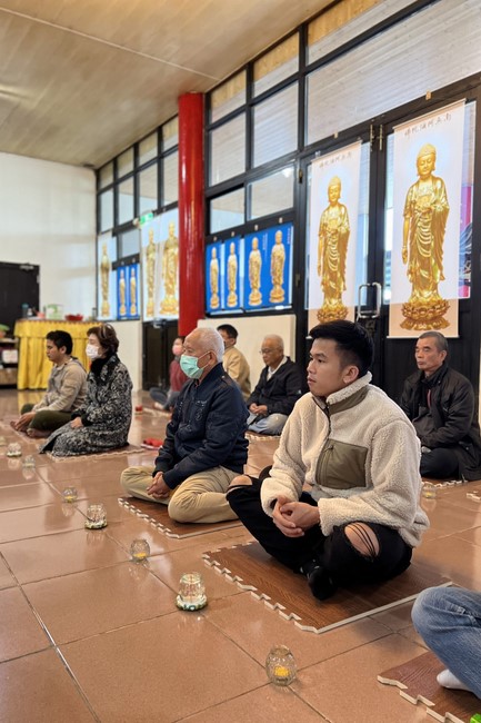 Chùa Linh Ẩn: Hoa đăng mừng Khánh đản đức Từ phụ A Di Đà