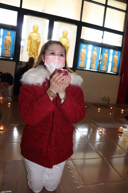 Chùa Linh Ẩn: Hoa đăng mừng Khánh đản đức Từ phụ A Di Đà