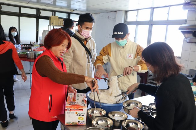 Chùa Linh Ẩn: Hoa đăng mừng Khánh đản đức Từ phụ A Di Đà