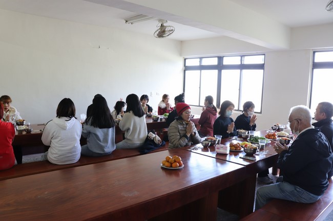 Chùa Linh Ẩn: Hoa đăng mừng Khánh đản đức Từ phụ A Di Đà