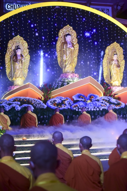 Impressed night of Amitabha Buddha's Birthday in 2021