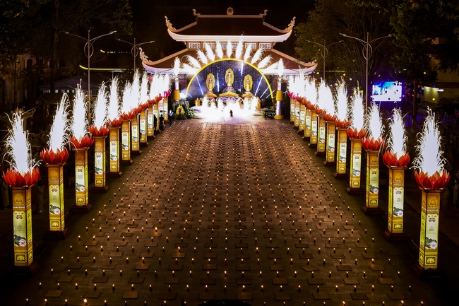 Impressed night of Amitabha Buddha's Birthday in 2021