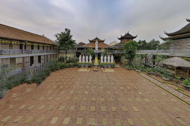 Amitabha Buddha's Birthday Anniversary at Hoa Phuc pagoda
