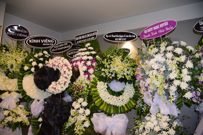 Visiting Buddhist Dieu Dinh Funeral (Artist Thanh Kim Hue)