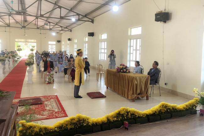 The wedding ceremony in period of the Covid-19 epidemic at Dong Cao Pagoda, Thanh Hoa province