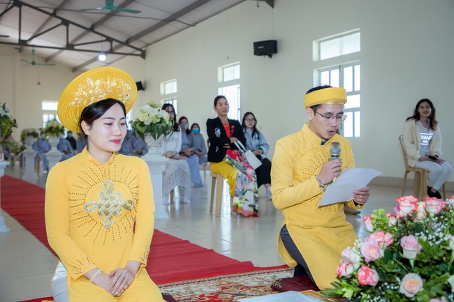 The wedding ceremony in period of the Covid-19 epidemic at Dong Cao Pagoda, Thanh Hoa province