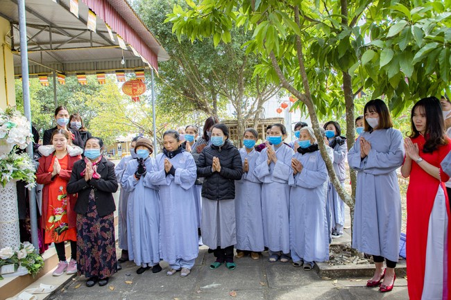 The wedding ceremony in period of the Covid-19 epidemic at Dong Cao Pagoda, Thanh Hoa province